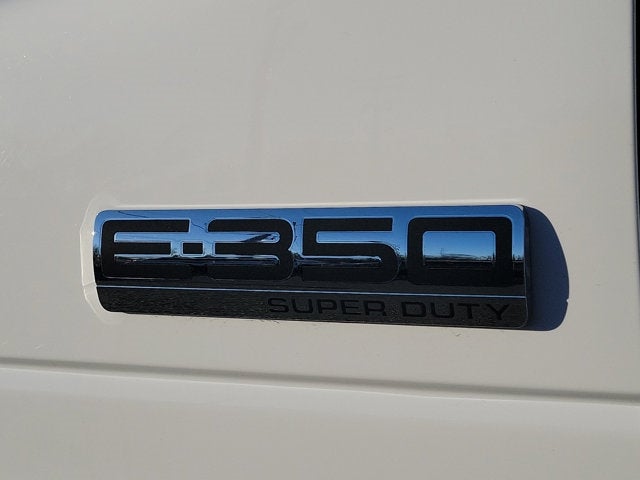 2021 Ford E-Series Cutaway Base